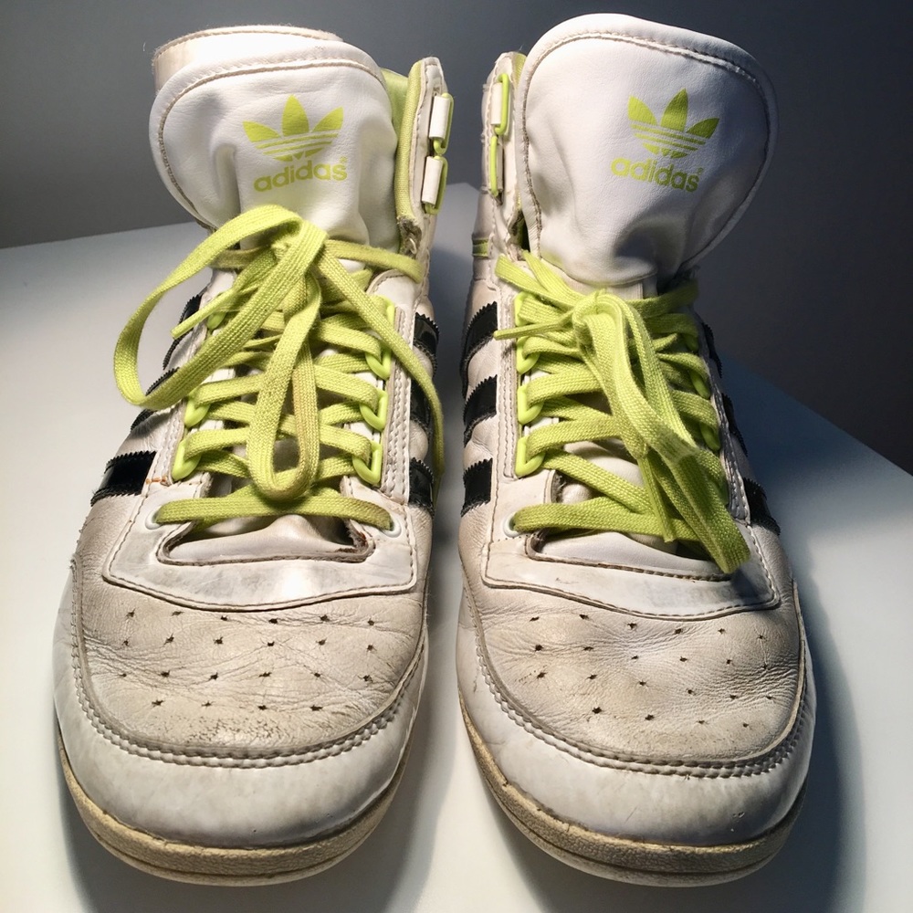Strappy Adidas ankle high leather sneakers